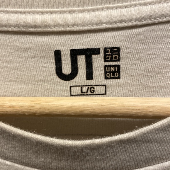 White Graphic Uniqlo Tee - Picture 3 of 3